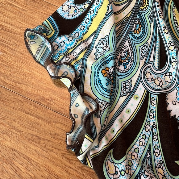 Cross over paisley top - Picture 5 of 6